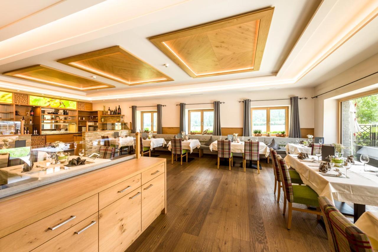 Wohlfuehlhotel Berg Heil Holzgau Exteriör bild
