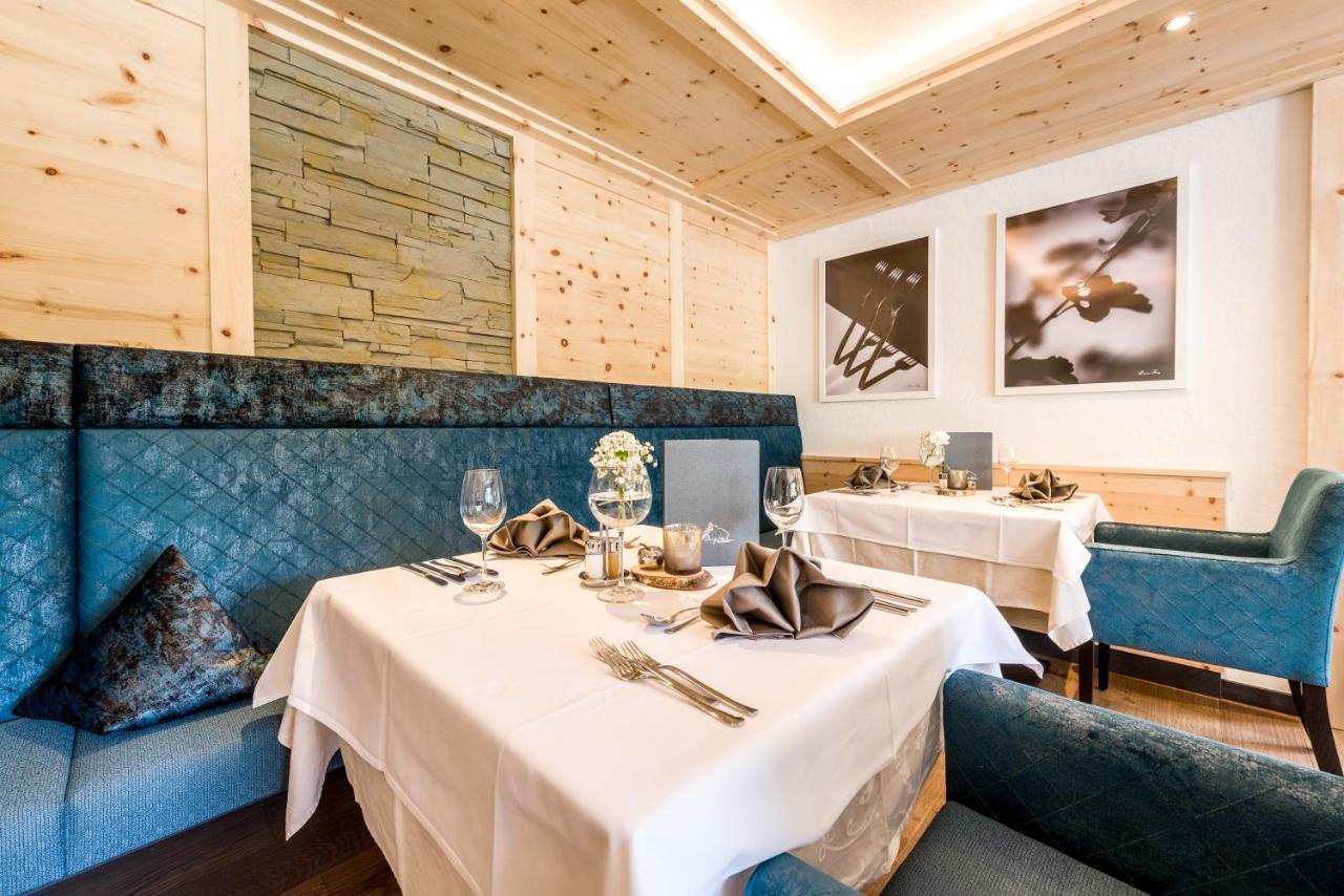 Wohlfuehlhotel Berg Heil Holzgau Exteriör bild