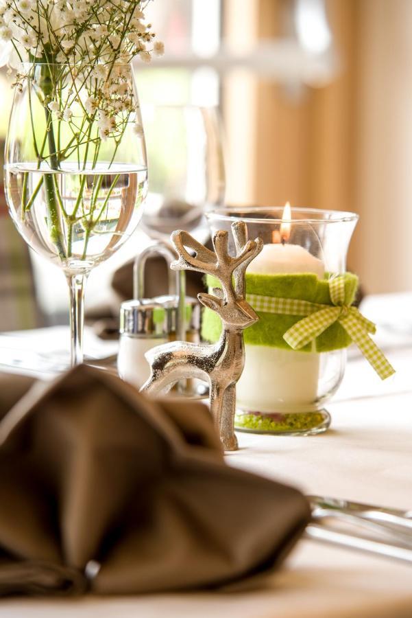 Wohlfuehlhotel Berg Heil Holzgau Exteriör bild