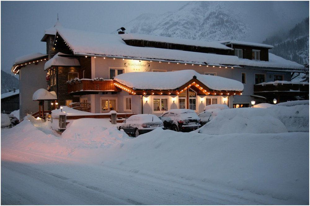 Wohlfuehlhotel Berg Heil Holzgau Exteriör bild