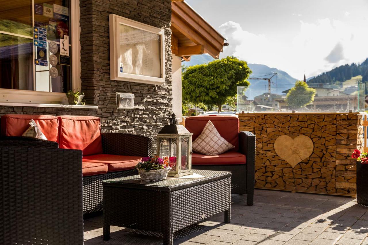 Wohlfuehlhotel Berg Heil Holzgau Exteriör bild